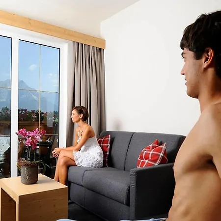 Feldwebel Hotel 4*